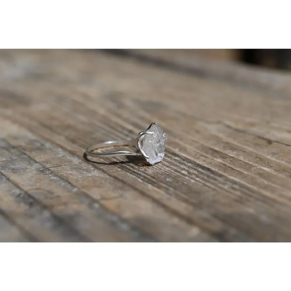 alternative raw diamond engagement rings, raw crystal size 4 5 6 7 8 8 9 10 11